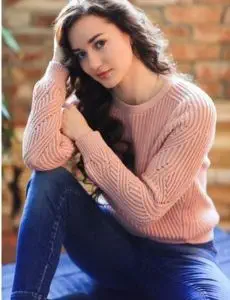 Elite escort service in Khaknar for home and hotel visits